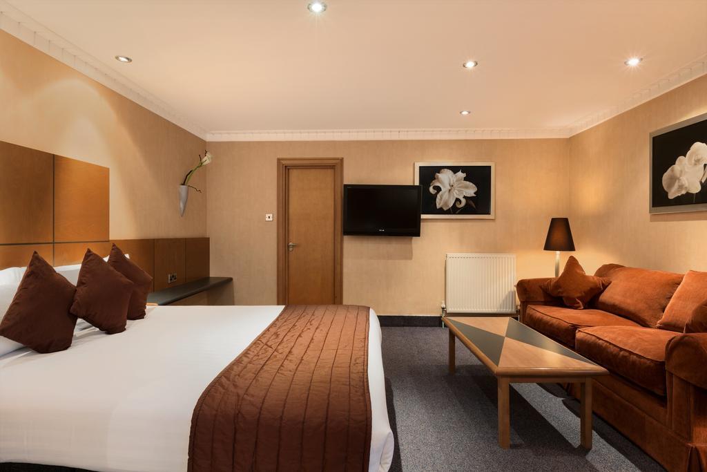 Ramada Hatfield Hatfield  Exterior foto